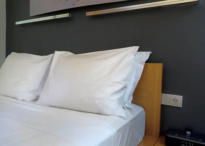 I\'Zaz Lofts